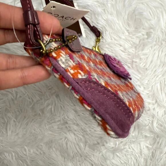 NWT COACH Hampton Houndstooth Wristlet - Picture 8 of 9